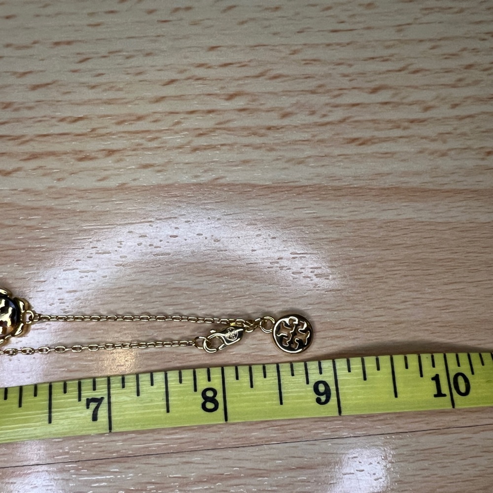 Tory Burch Tortoiseshell Logo Necklace - Picture 5 of 5